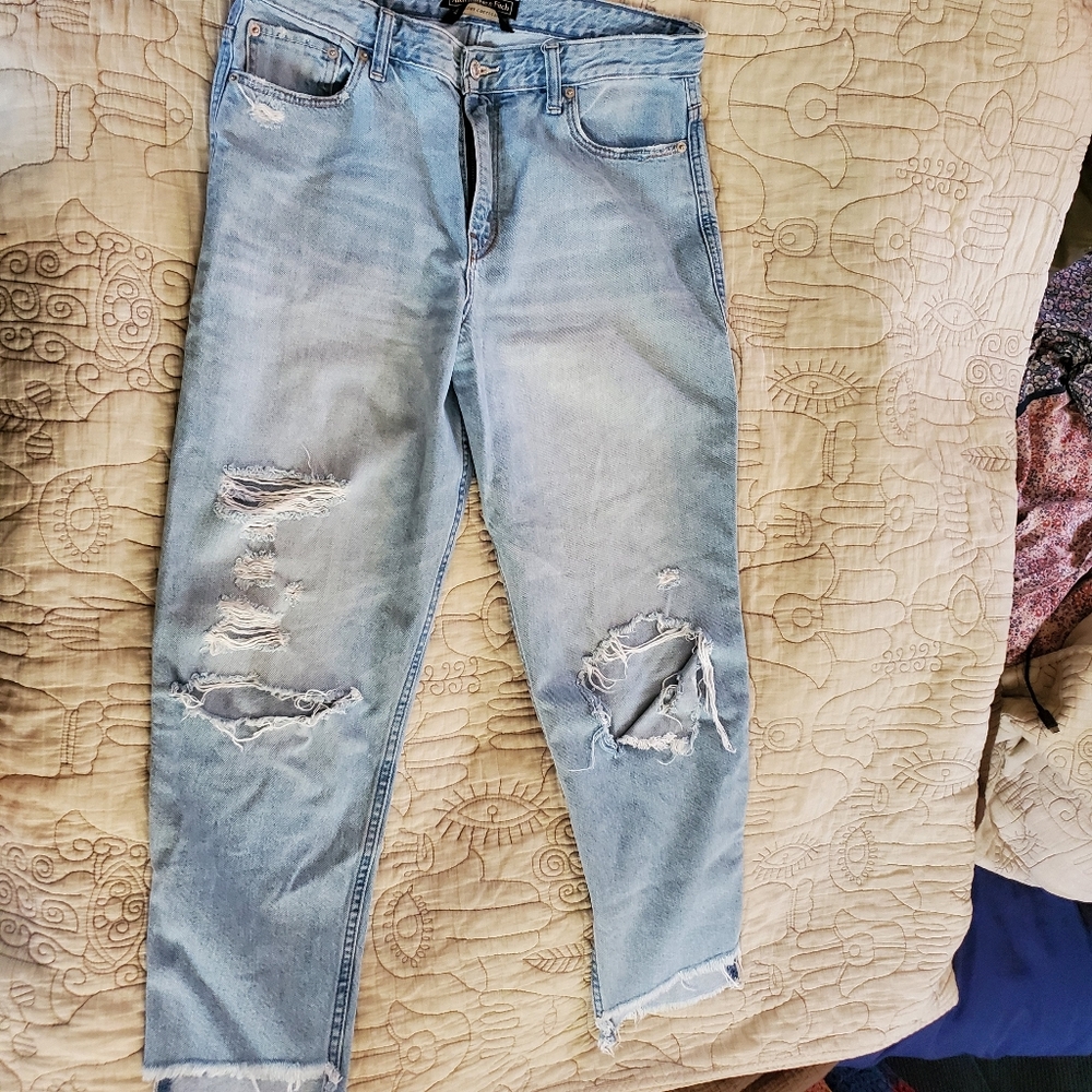 Abercrombie & Fitch Signature Jeans